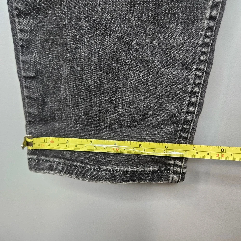 Levis measurements waist